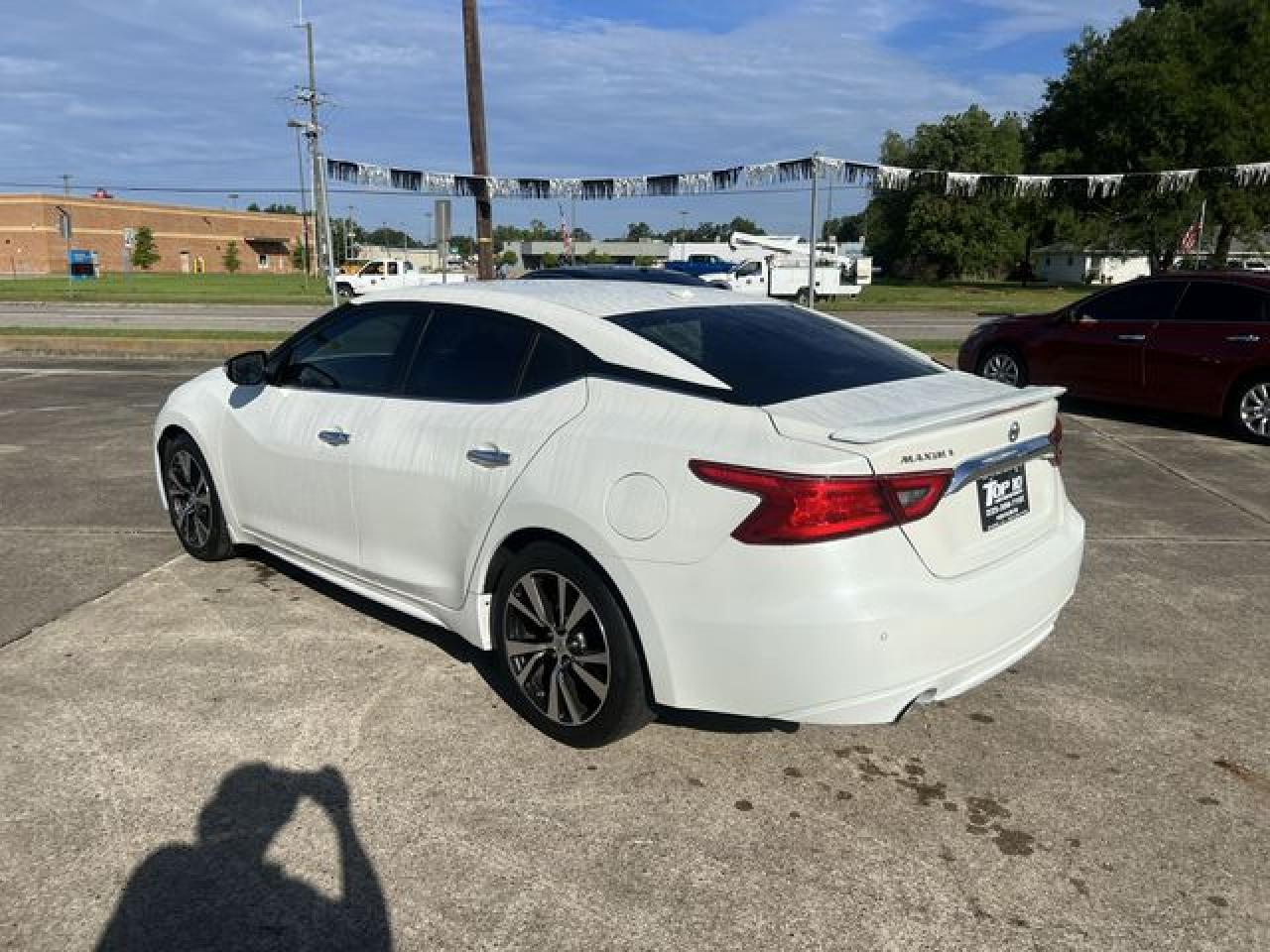 2017 Nissan Maxima VIN 1N4AA6AP6HC389940 photo 2