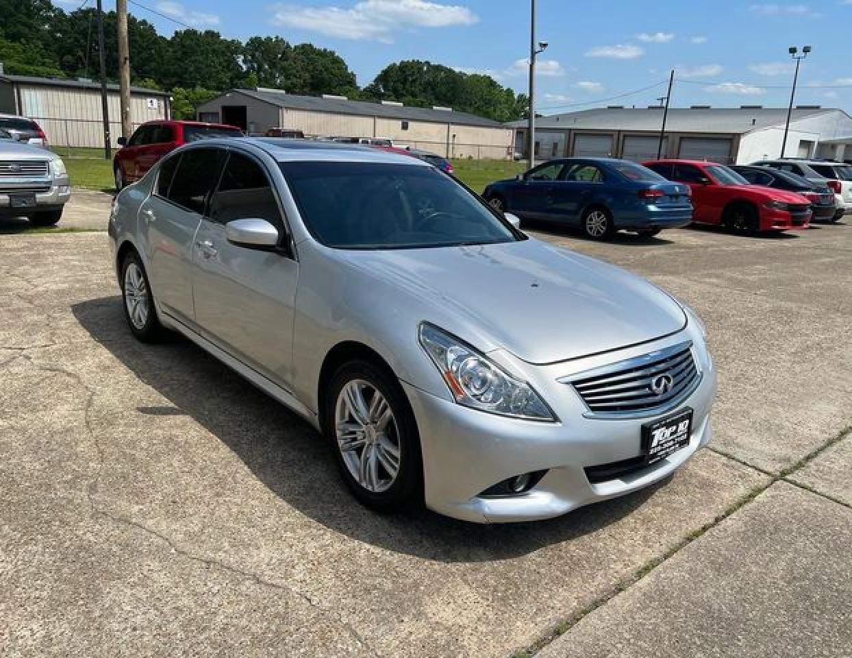 2015 Infiniti Q40 VIN JN1CV6AR9FM522015 photo 4
