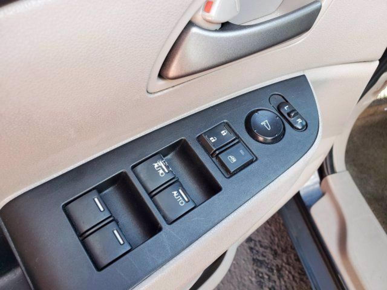 2012 Honda Odyssey exl VIN 5FNRL5H67CB122574 photo 11