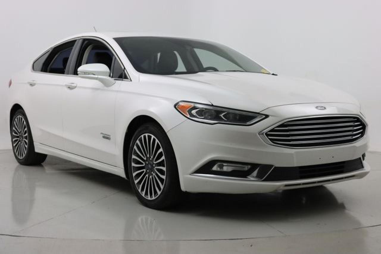 2017 Ford Fusion VIN 3FA6P0SU6HR152176 photo 1