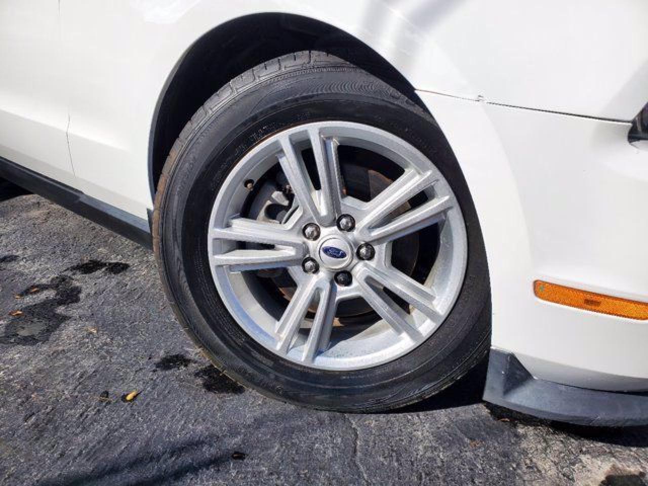 2012 Ford Mustang VIN 1ZVBP8EM1C5205457 photo 4