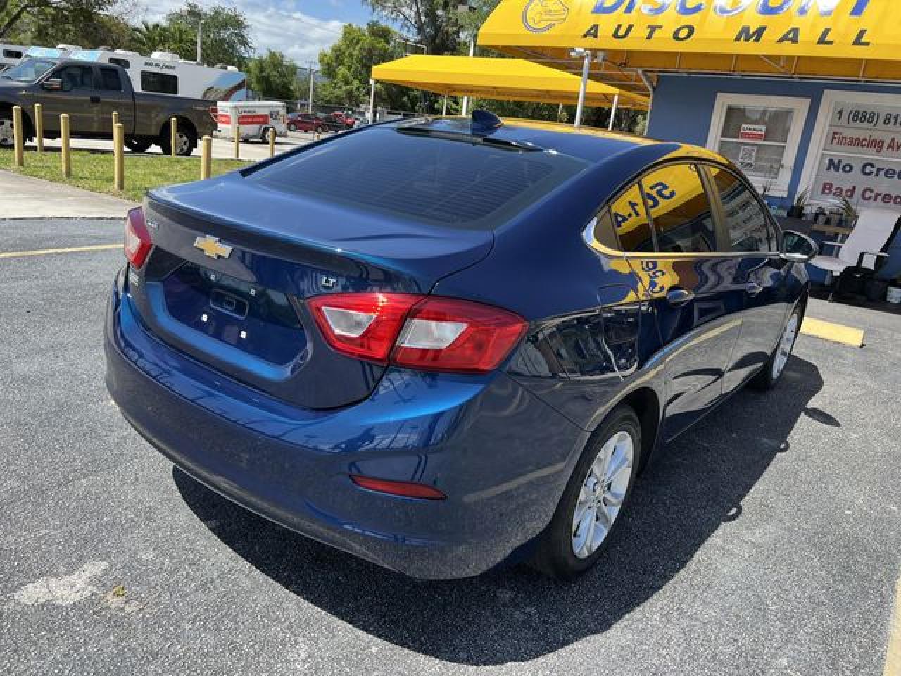 2019 CHEVROLET Cruze VIN 1G1BE5SM3K7136200 photo 5