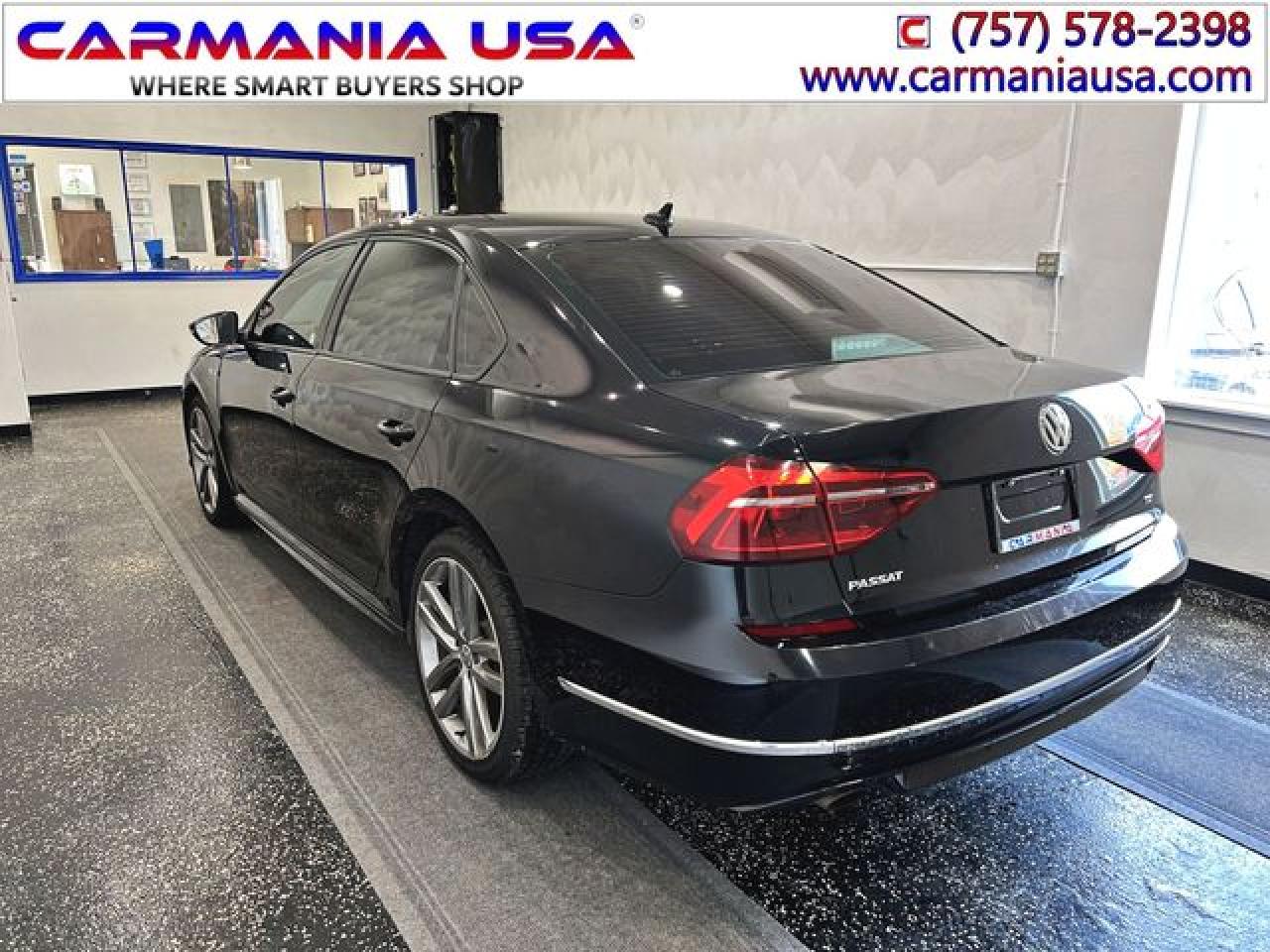 2018 Volkswagen Passat VIN 1VWAA7A32JC032142 photo 8
