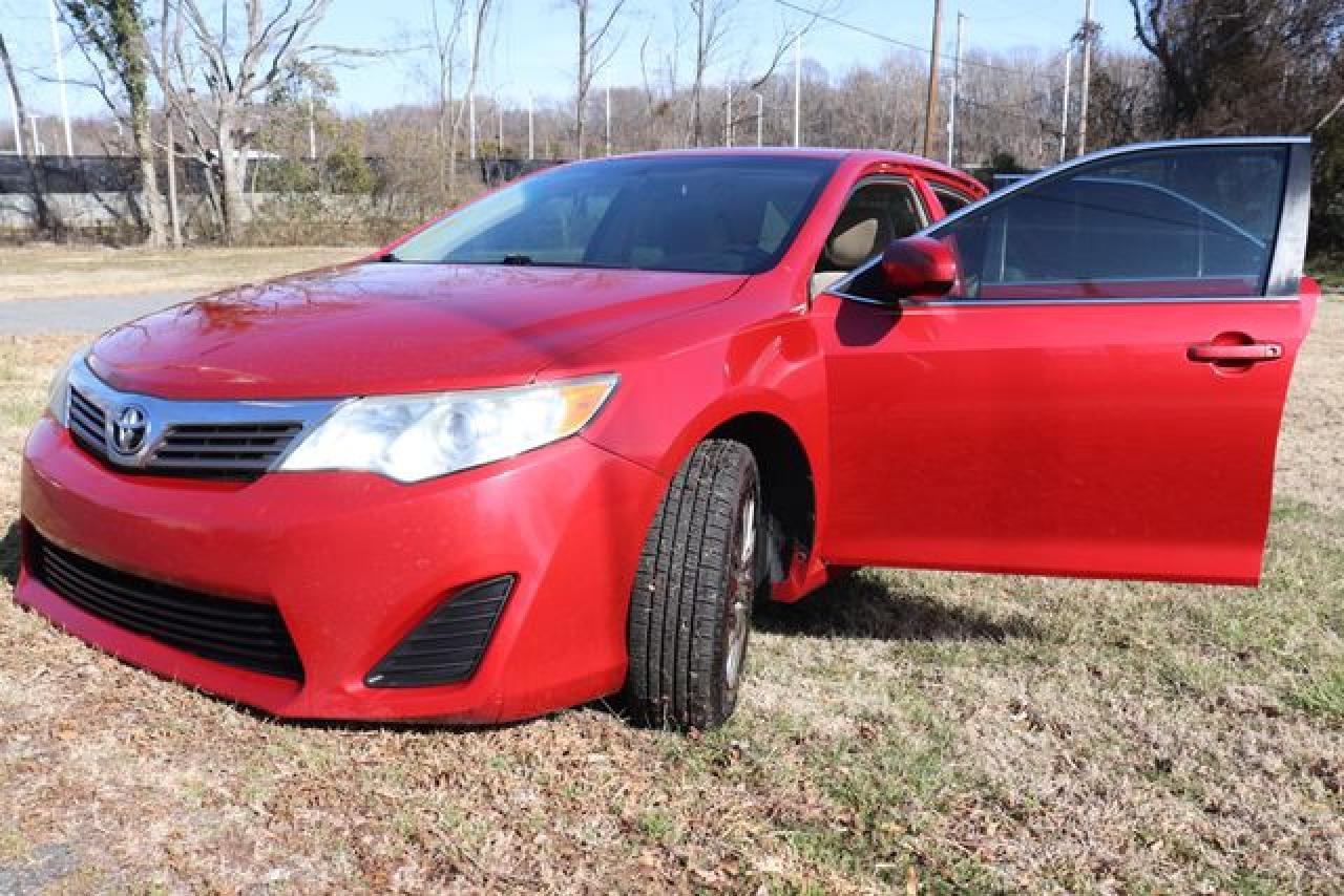 2014 Toyota Camry VIN 4T1BF1FKXEU765122 photo 2