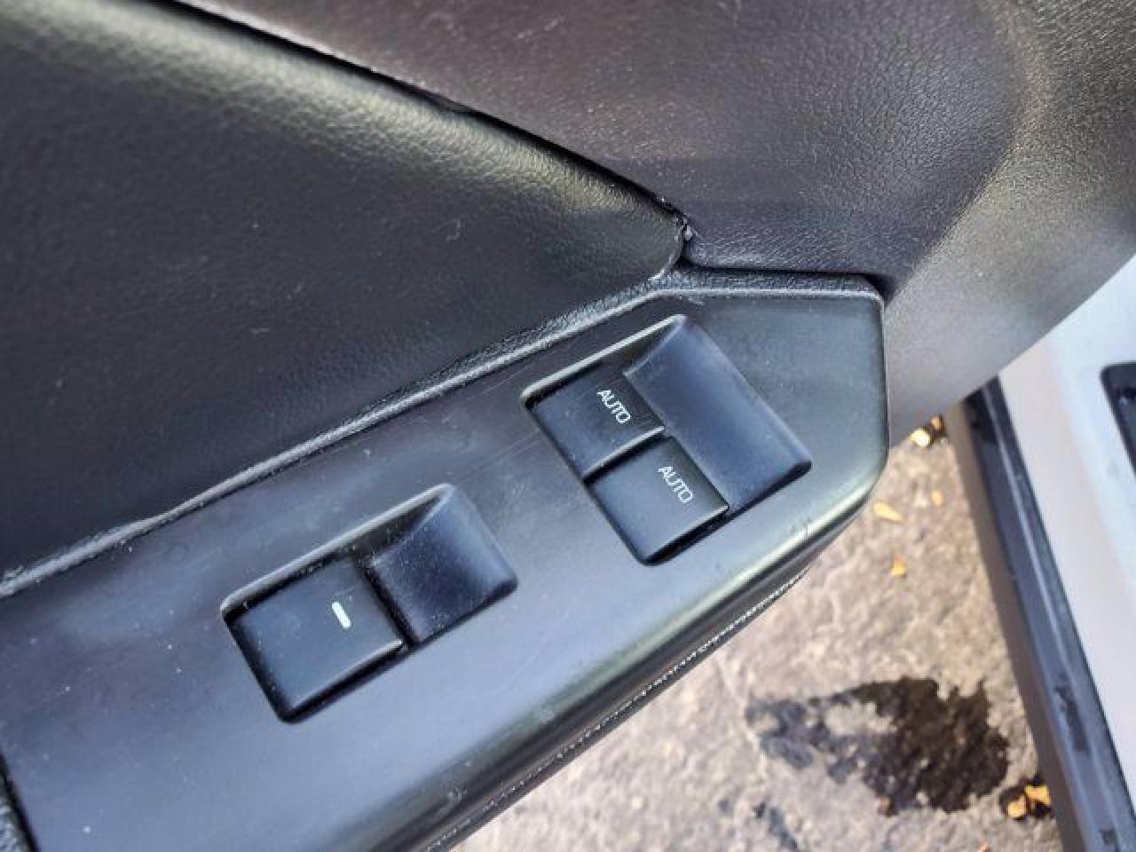 2012 Ford Mustang VIN 1ZVBP8EM1C5205457 photo 10