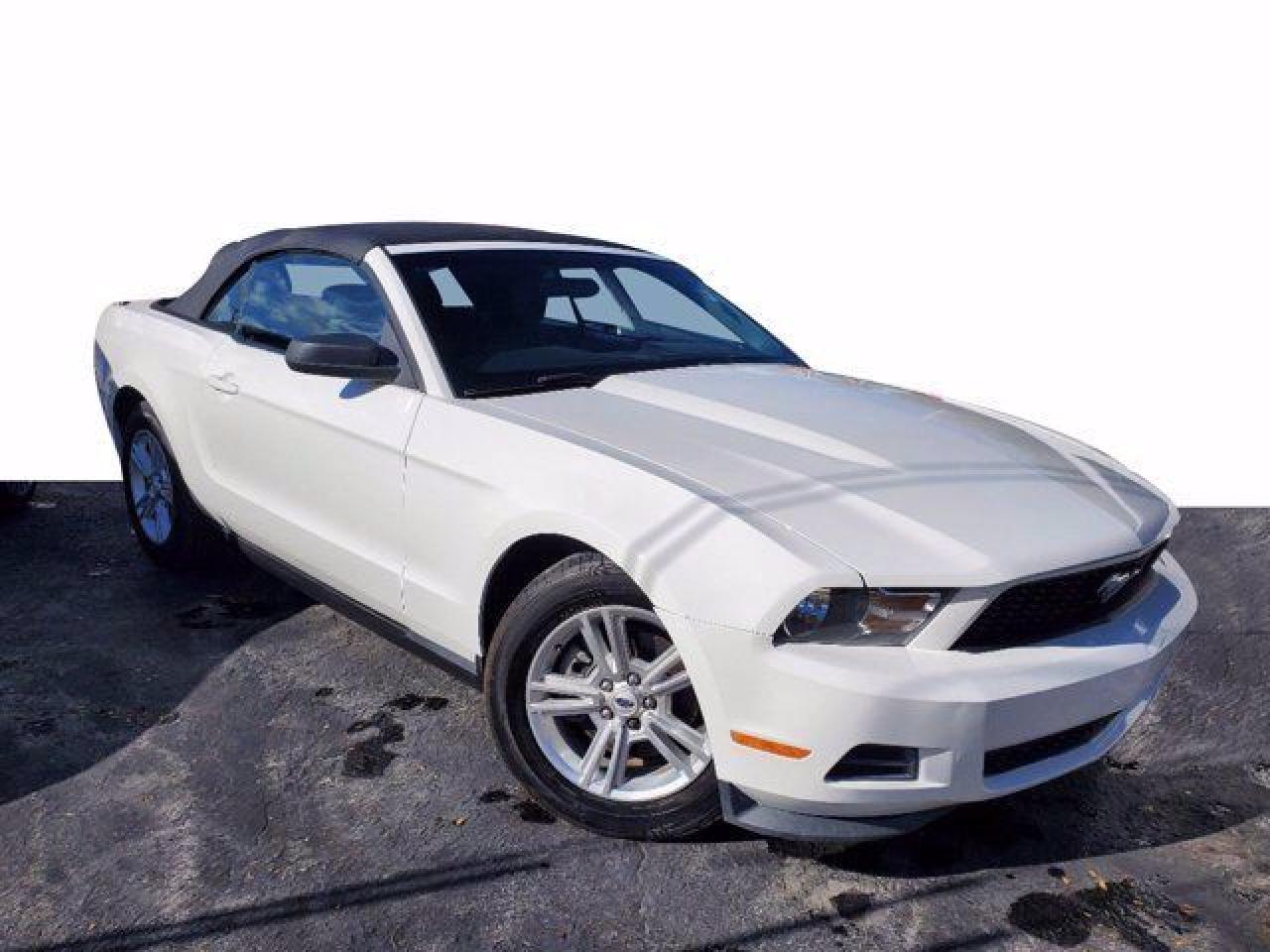 2012 Ford Mustang VIN 1ZVBP8EM1C5205457 photo 1