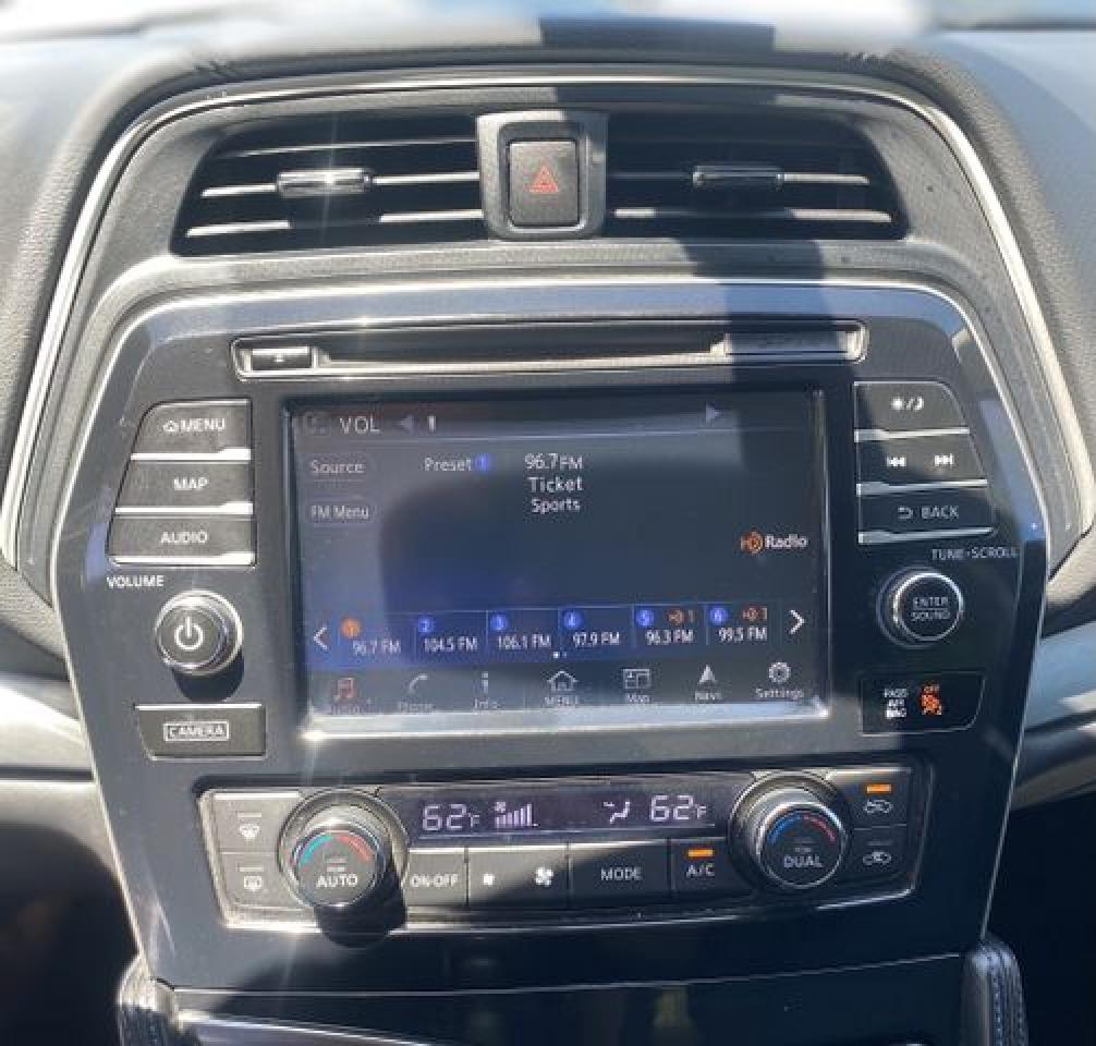 2016 Nissan Maxima VIN 1N4AA6AP0GC405063 photo 12