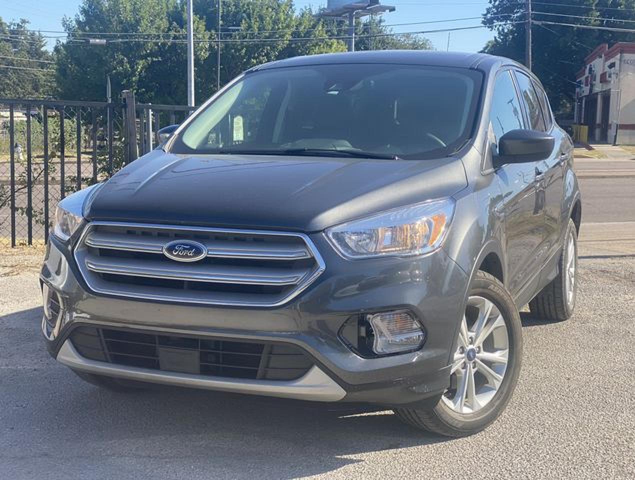2019 Ford Escape VIN 1FMCU0GD5KUB33368 photo 3