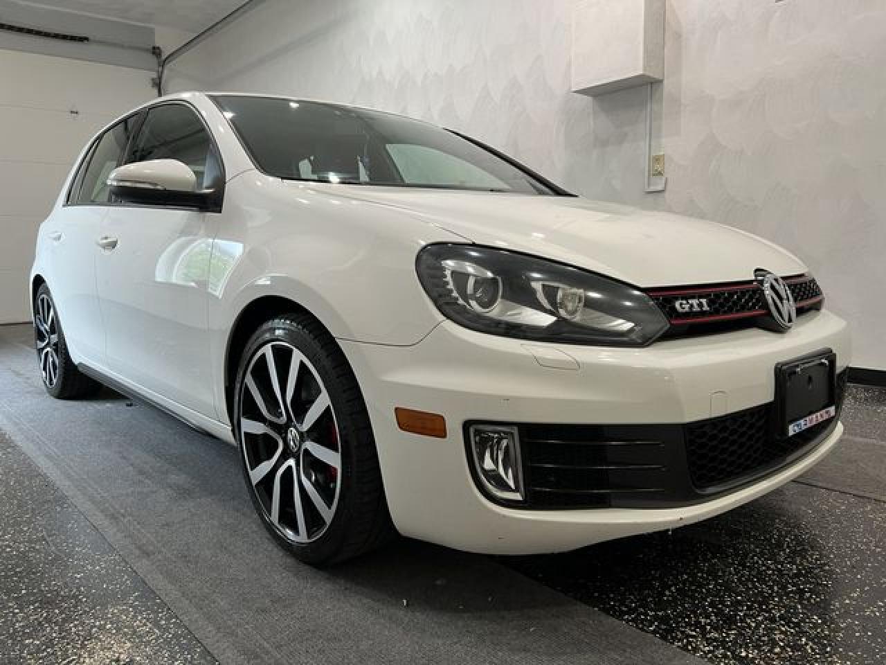 2014 Volkswagen Gti VIN WVWHD7AJ2EW005731 photo 1