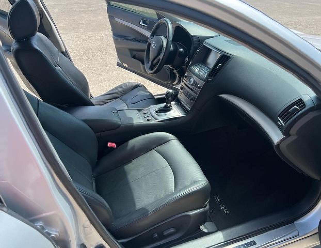 2015 Infiniti Q40 VIN JN1CV6AR9FM522015 photo 9