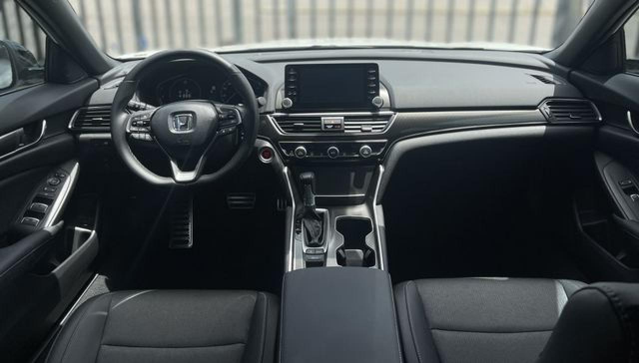 2021 Honda Accord VIN 1HGCV1F32MA046985 photo 12