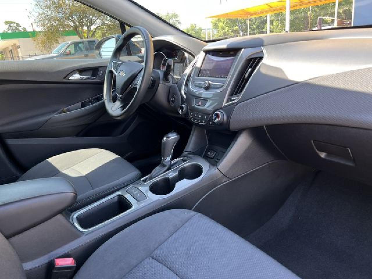 2019 CHEVROLET Cruze VIN 1G1BE5SM3K7136200 photo 7