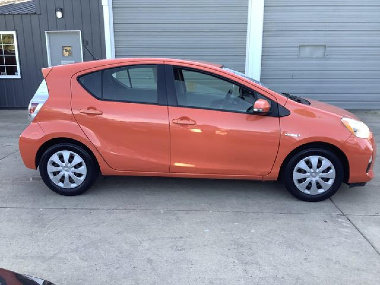 2013 TOYOTA Prius VIN JTDKDTB3XD1046053 photo 8