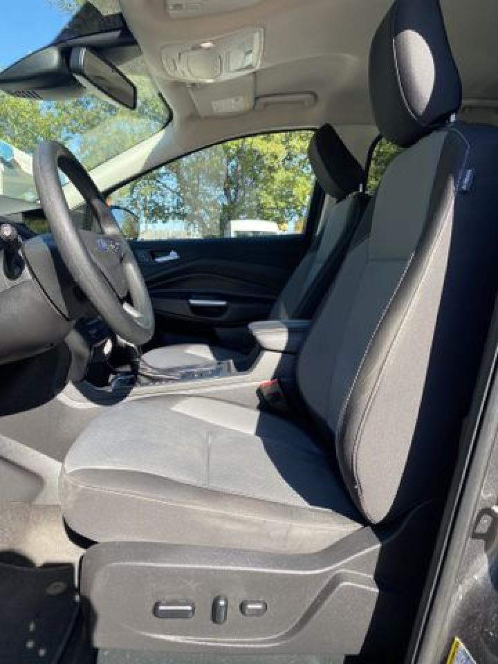 2019 Ford Escape VIN 1FMCU0GD5KUB33368 photo 10
