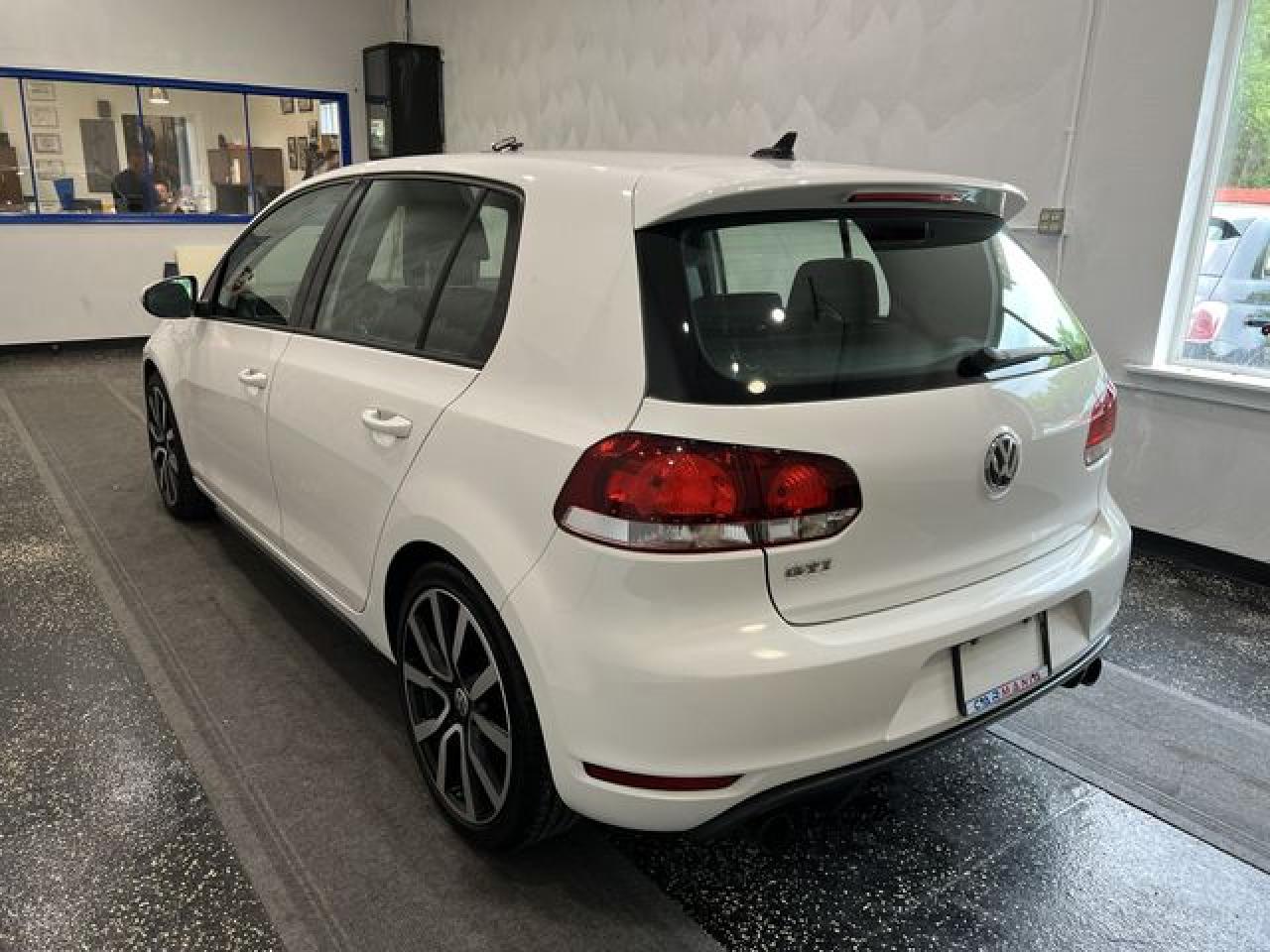 2014 Volkswagen Gti VIN WVWHD7AJ2EW005731 photo 9