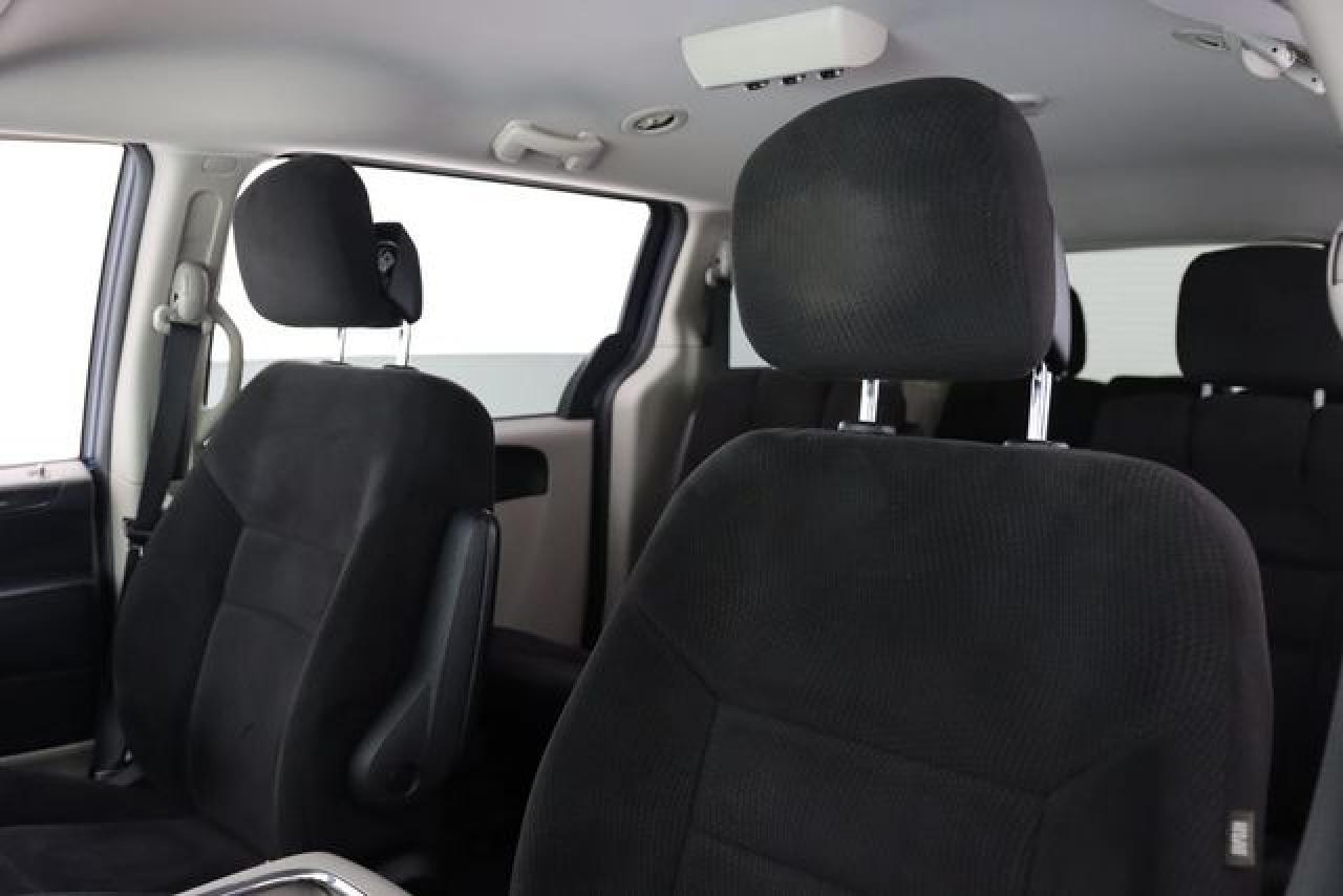 2014 Dodge Caravan VIN 2C4RDGCG7ER391027 photo 3