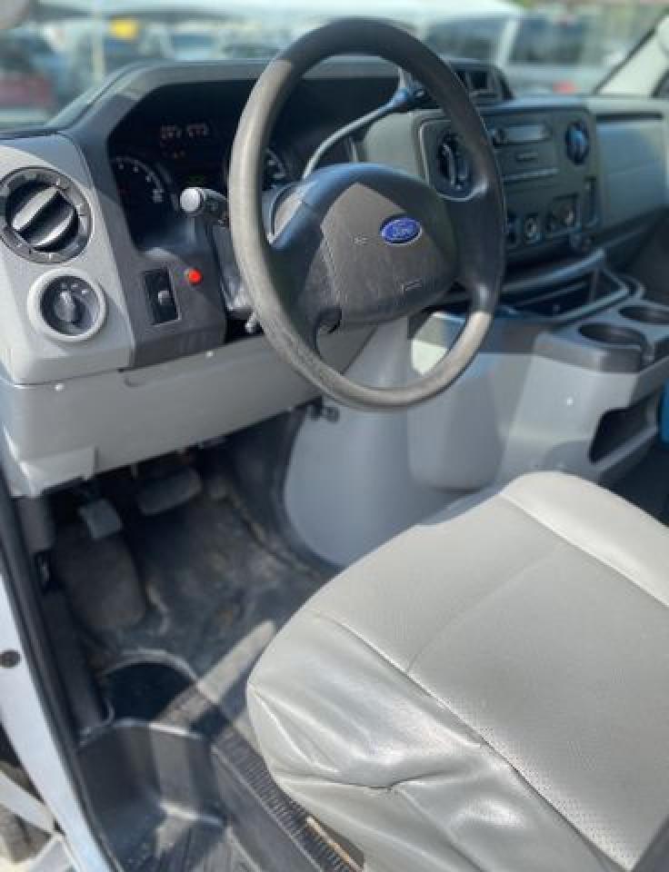 2012 Ford Econoline e450 super duty cutaway van VIN 1FDXE4FL4CDA39479 photo 10