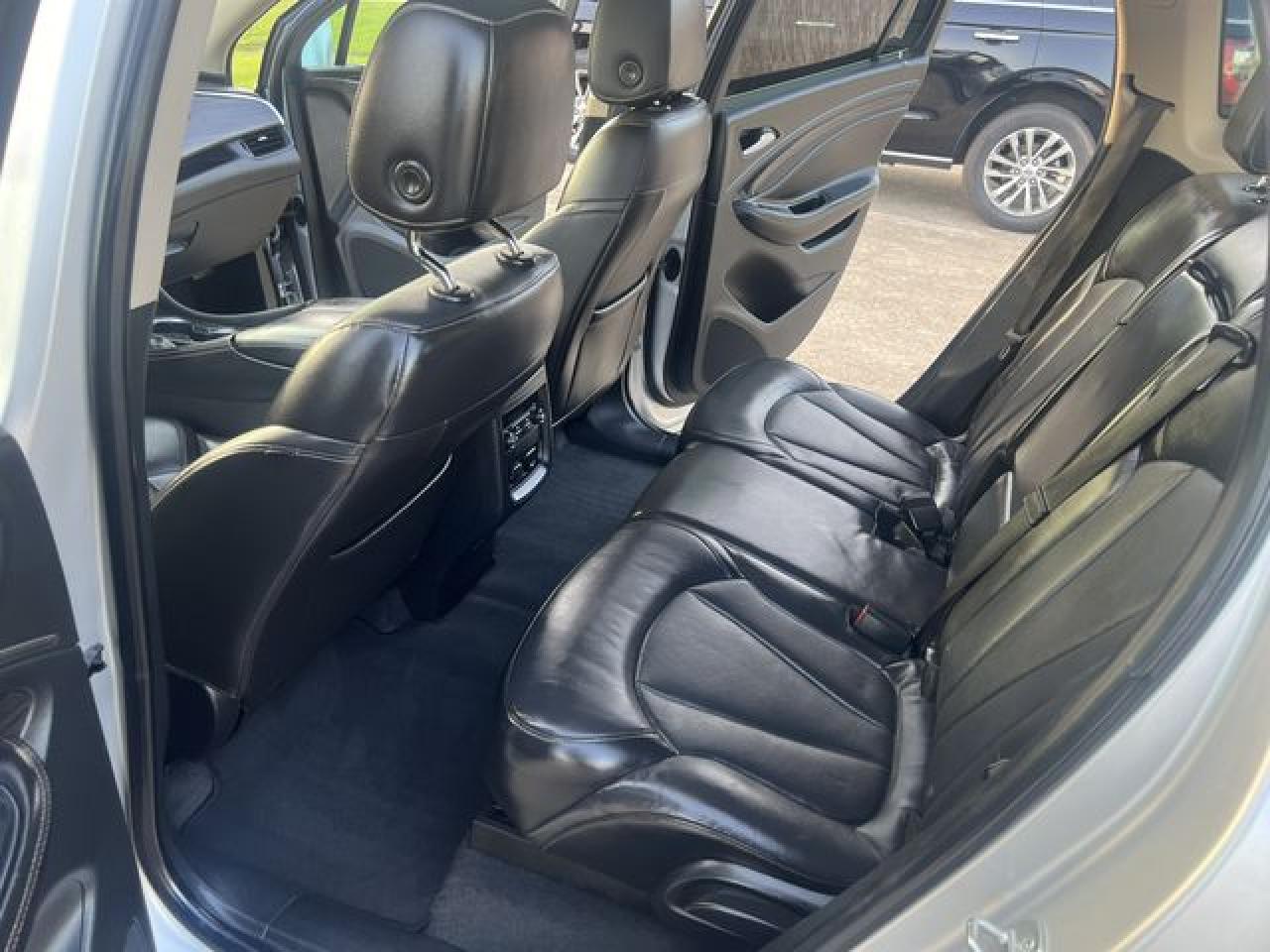 2017 Buick Envision VIN LRBFXBSA6HD088983 photo 7