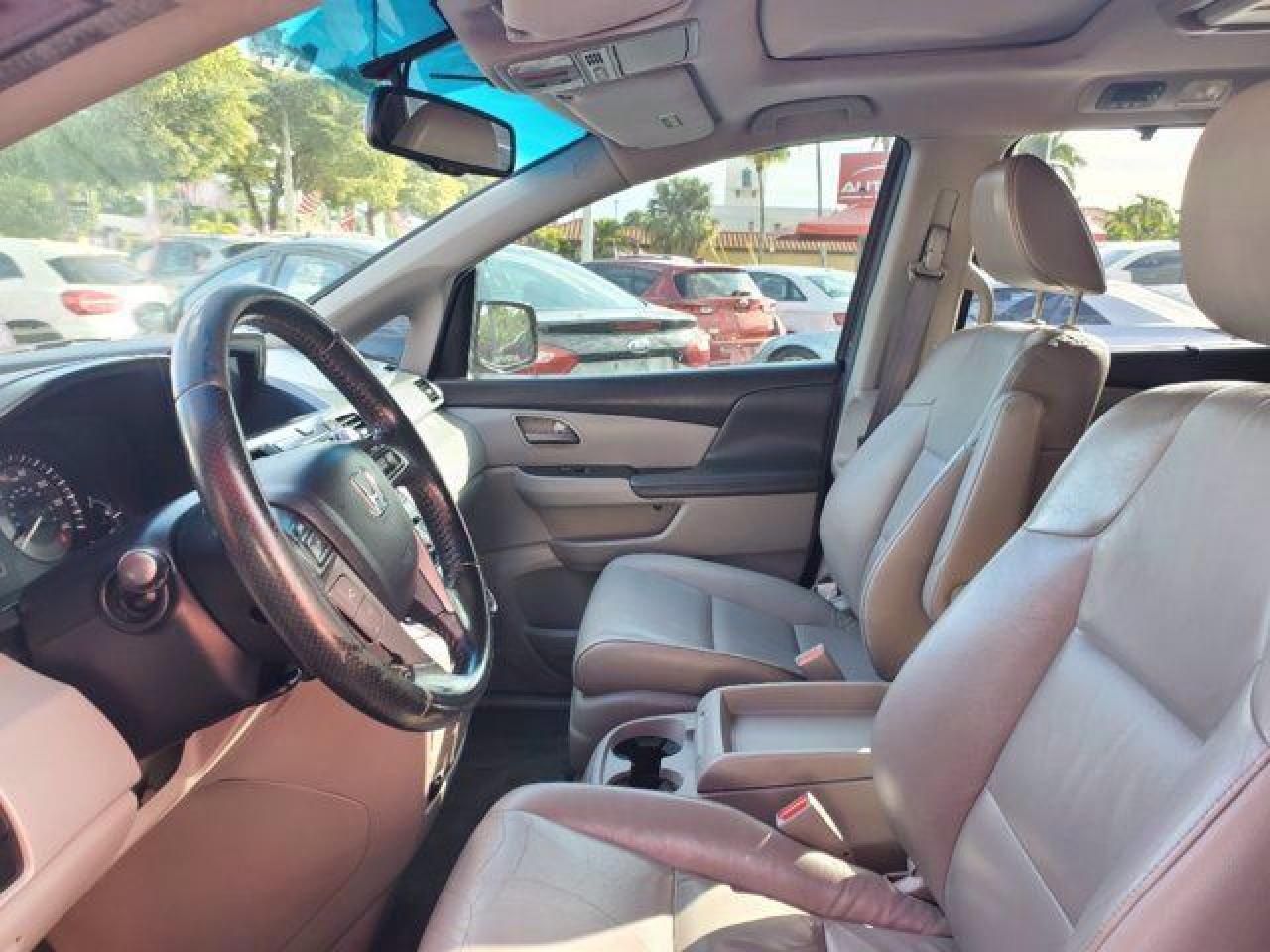 2012 Honda Odyssey exl VIN 5FNRL5H67CB122574 photo 7