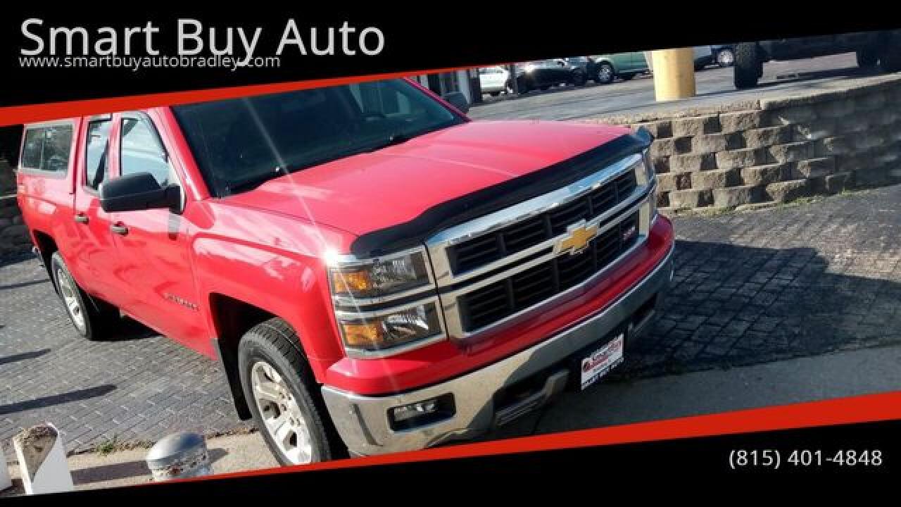 2014 Chevrolet Silverado VIN 1GCVKREC0EZ178744 photo 2