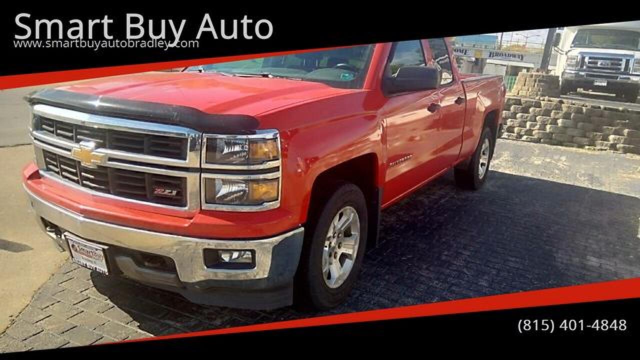 2014 Chevrolet Silverado VIN 1GCVKREC0EZ178744 photo 1