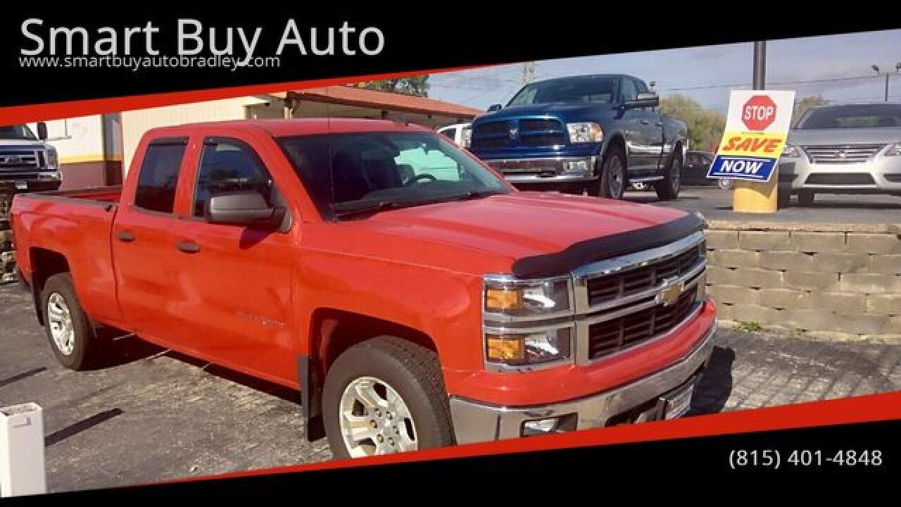 2014 Chevrolet Silverado VIN 1GCVKREC0EZ178744 photo 3