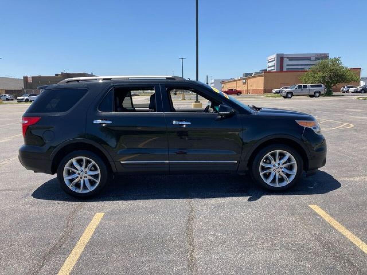 2013 Ford Explorer VIN 1FM5K8F81DGC59326 photo 4