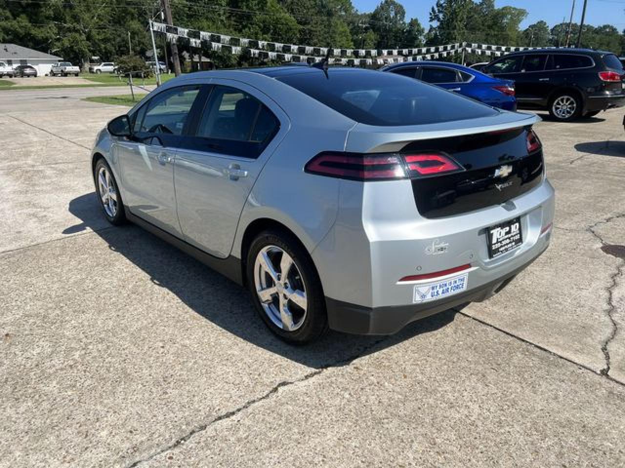2012 Chevrolet Volt VIN 1G1RB6E44CU118512 photo 2
