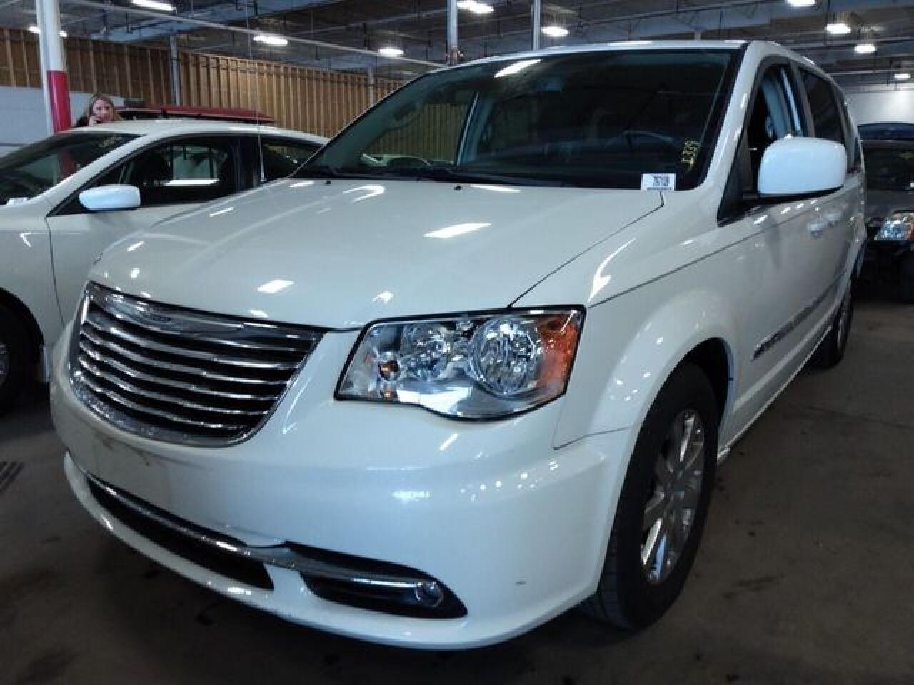 2012 Chrysler Minivan VIN 2C4RC1BG2CR169980 photo 2