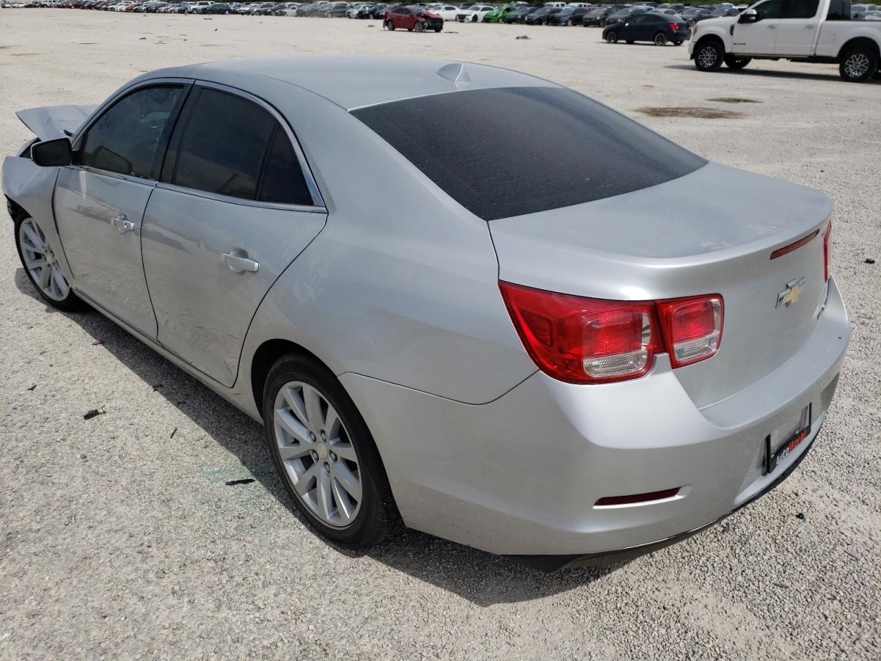 2014 Chev Malibu VIN 1G11E5SL5EU140578 photo 3