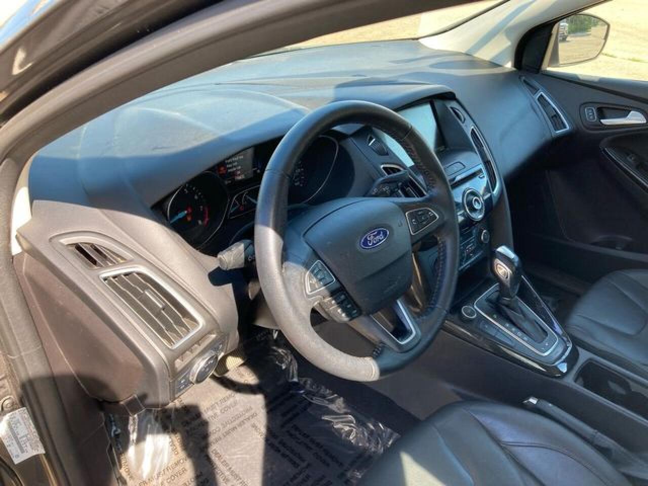 2015 Ford Focus VIN 1FADP3J27FL231666 photo 9