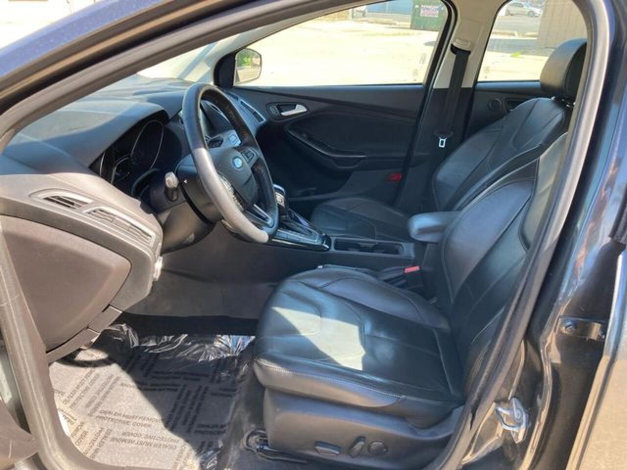 2015 Ford Focus VIN 1FADP3J27FL231666 photo 8