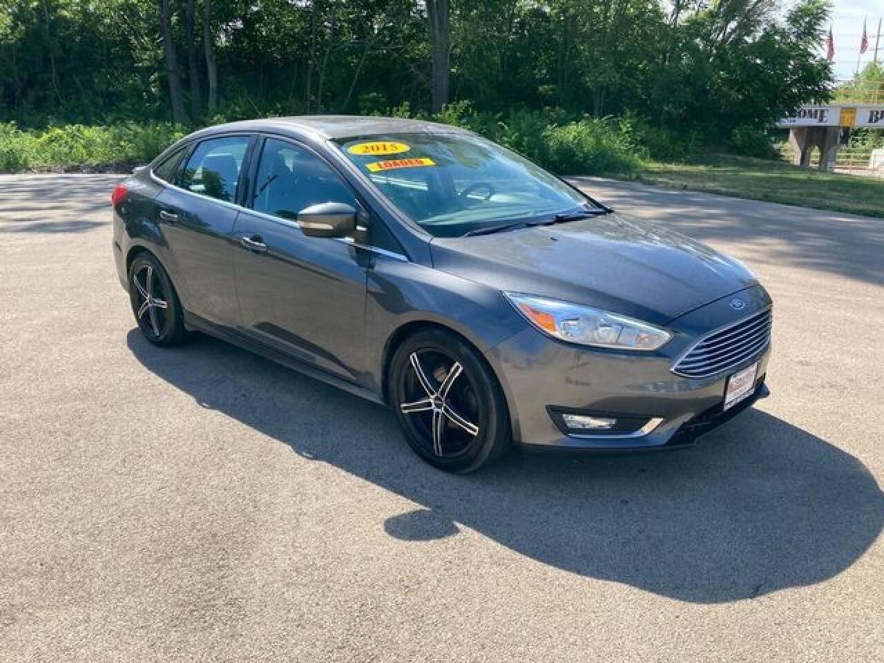 2015 Ford Focus VIN 1FADP3J27FL231666 photo 3