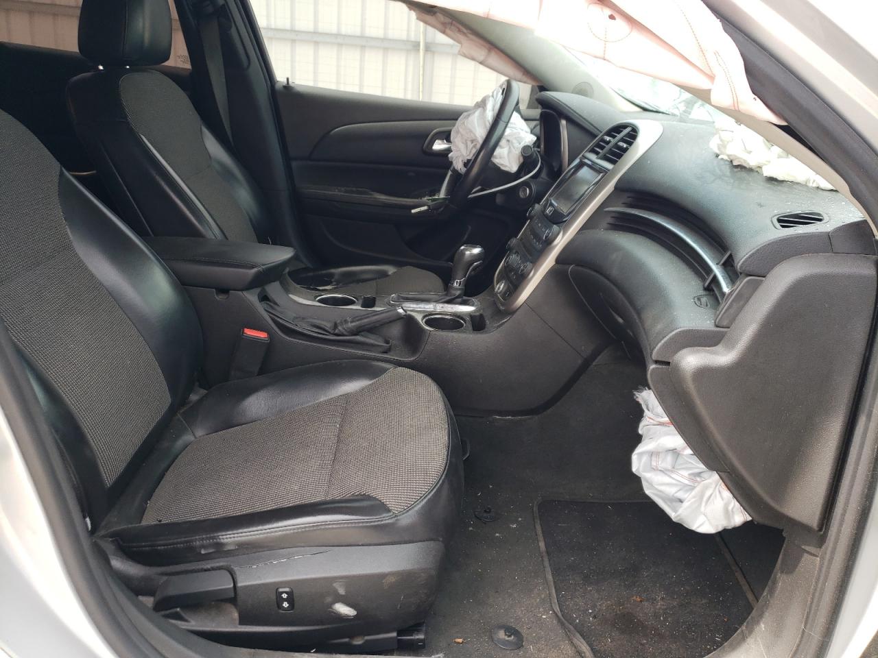 2014 Chev Malibu VIN 1G11E5SL5EU140578 photo 5