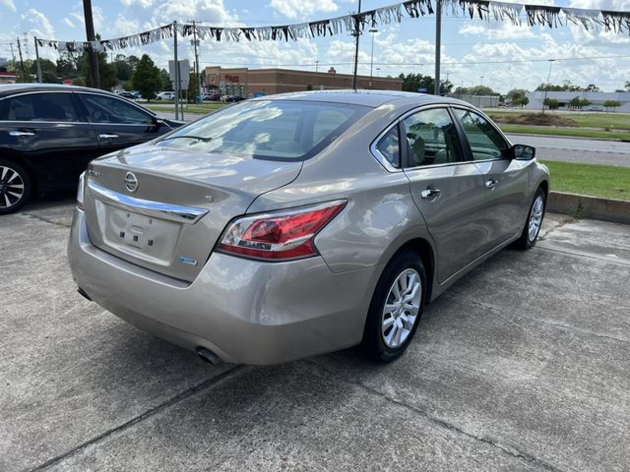 2014 Nissan Altima VIN 1N4AL3AP0EC118618 photo 3