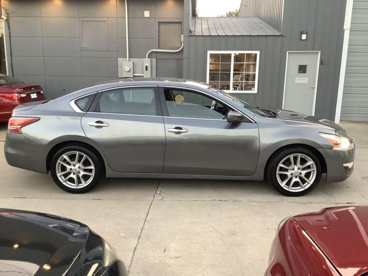 2014 Nissan Altima VIN 1N4AL3AP4EC403256 photo 11