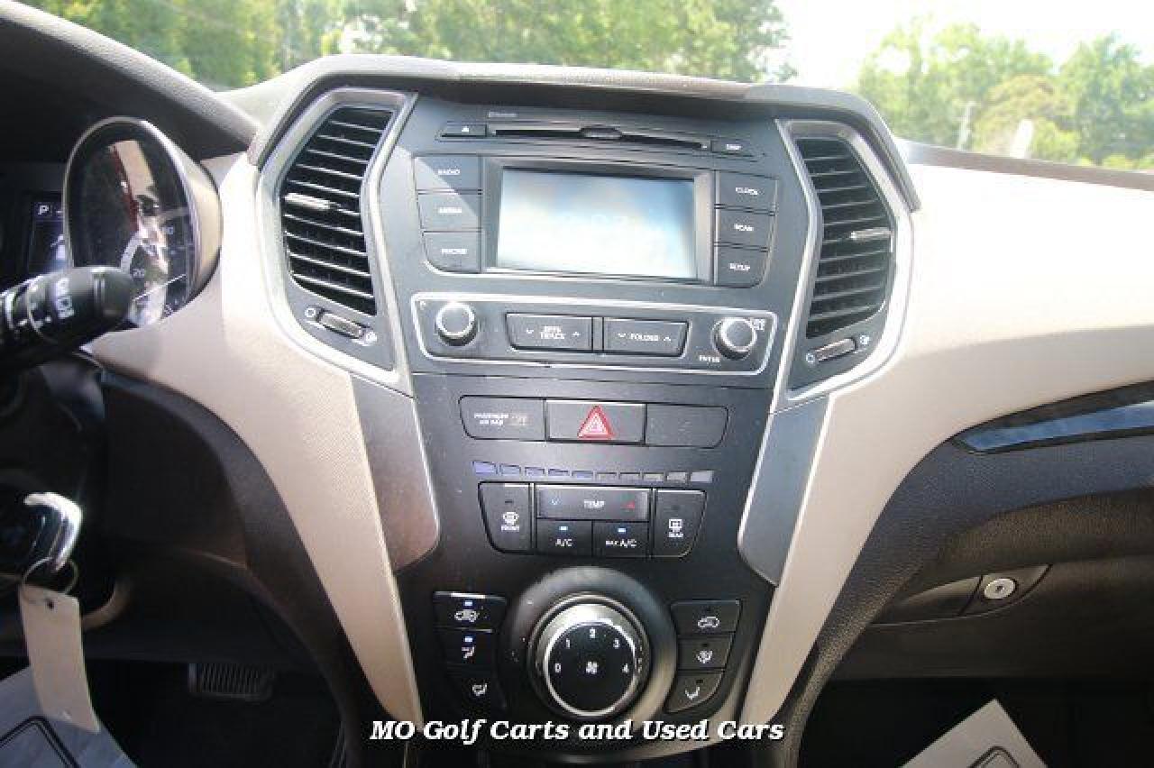 2018 HYUNDAI Santa fe VIN 5XYZT3LB3JG541049 photo 11
