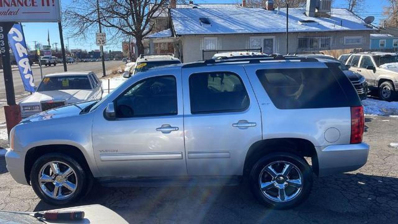2012 GMC Yukon VIN 1GKS2CE04CR315420 photo 2