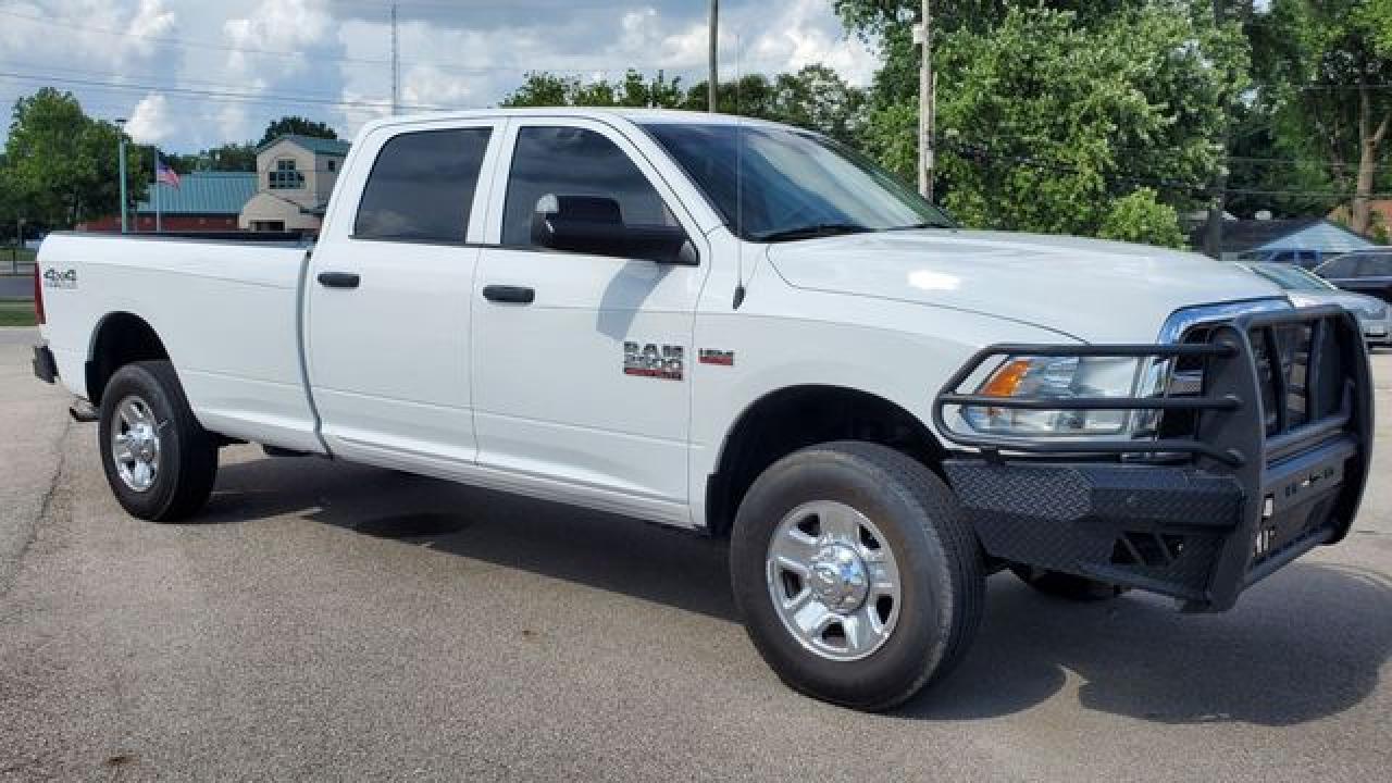 2017 Ram 2500 st VIN 3C6UR5HJ7HG502228 photo 1