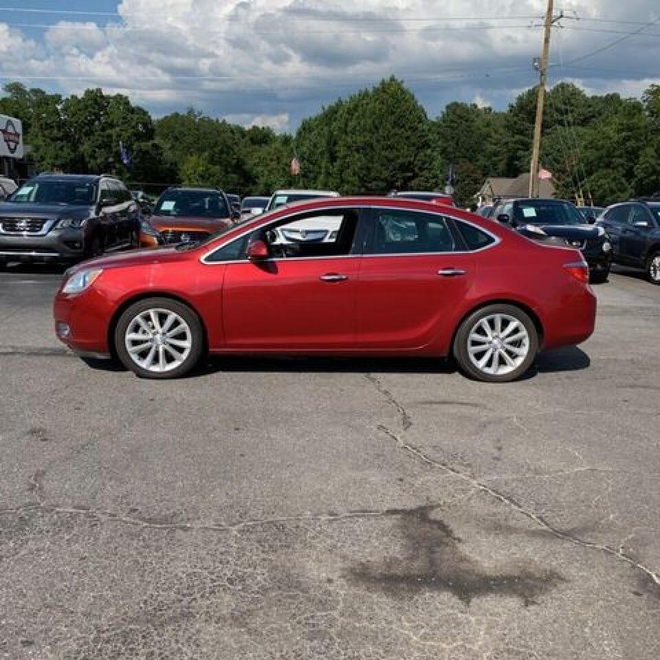 2017 Buick Verano VIN 1G4PS5SK9H4110324 photo 3
