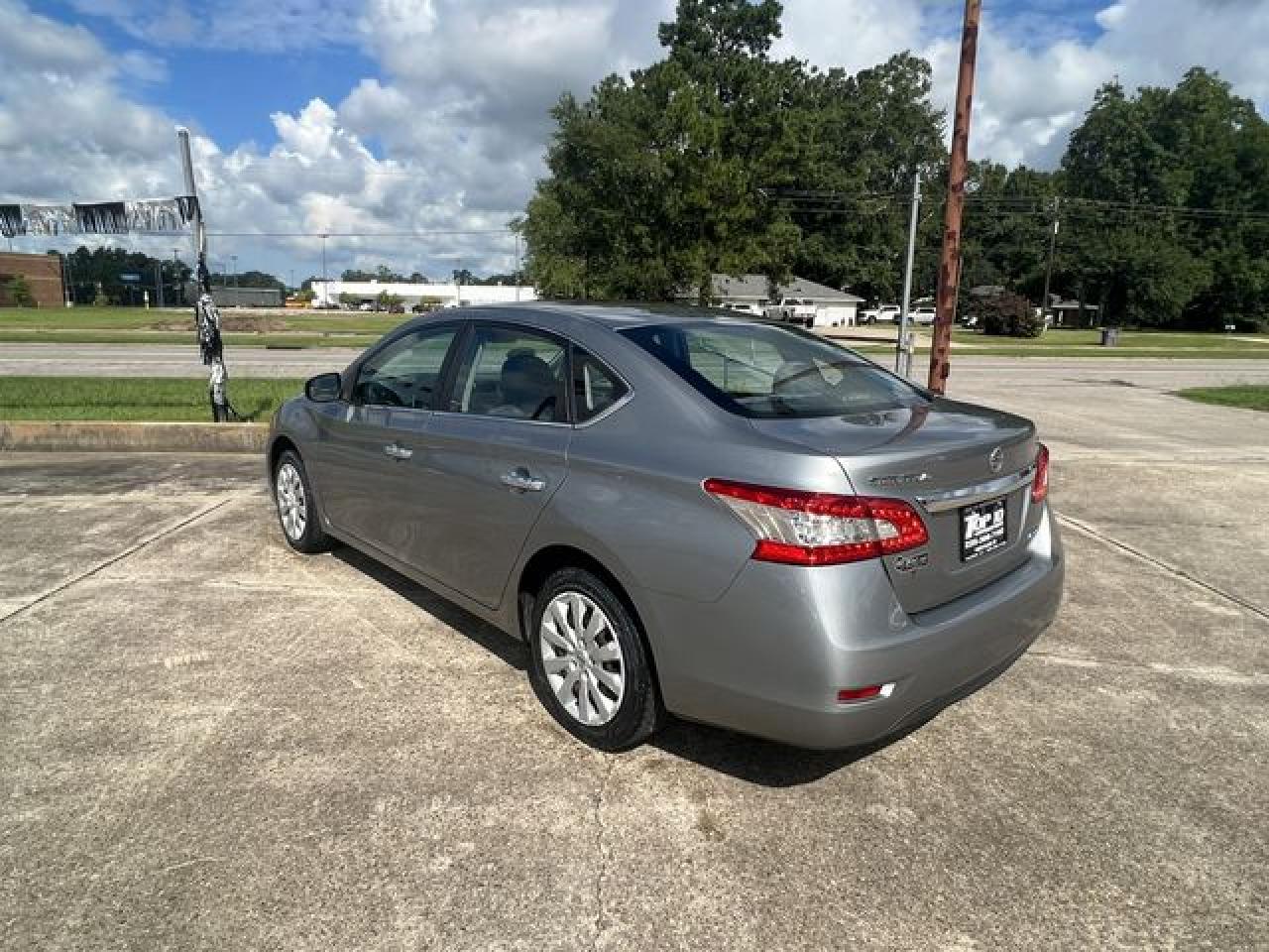 2013 Nissan Sentra VIN 3N1AB7AP1DL561189 photo 2