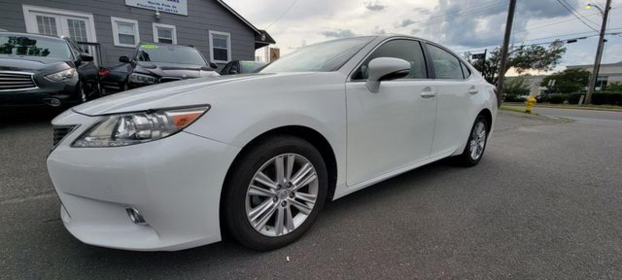 2015 Lexus ES350 VIN JTHBK1GG4F2158803 photo 2