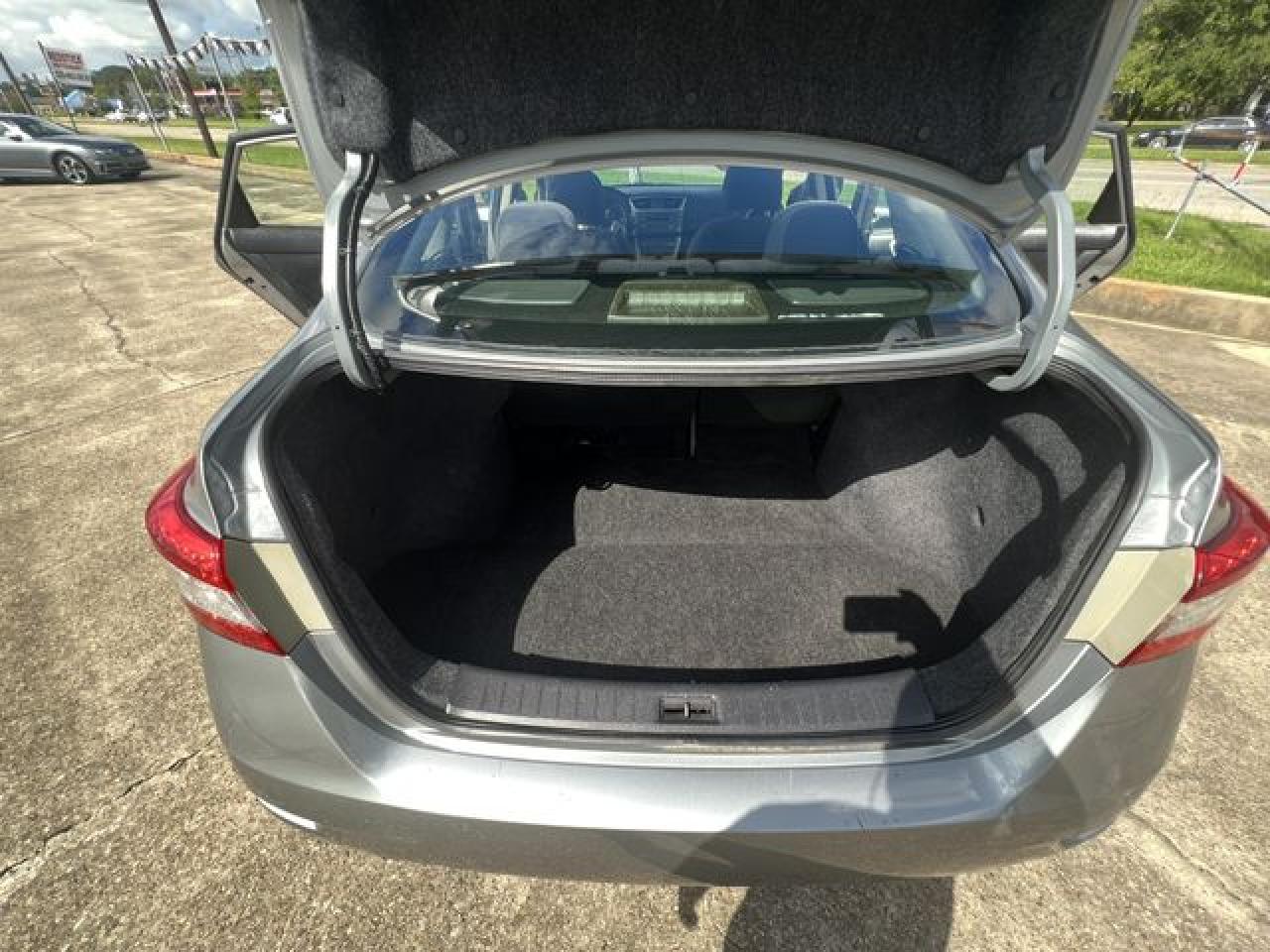 2013 Nissan Sentra VIN 3N1AB7AP1DL561189 photo 9