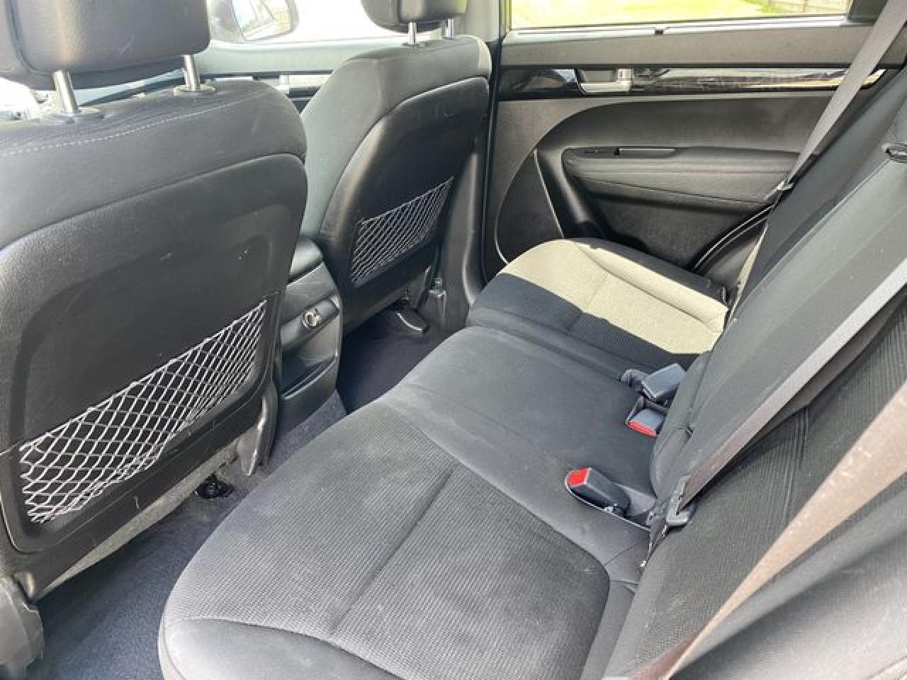 2014 Kia Sorento VIN 5XYKTCA66EG535520 photo 8