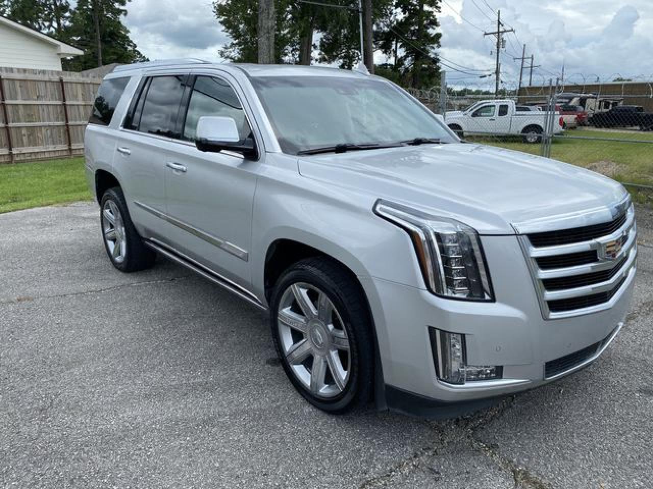 2016 Cadillac Escalade VIN 1GYS3CKJ9GR439446 photo 3