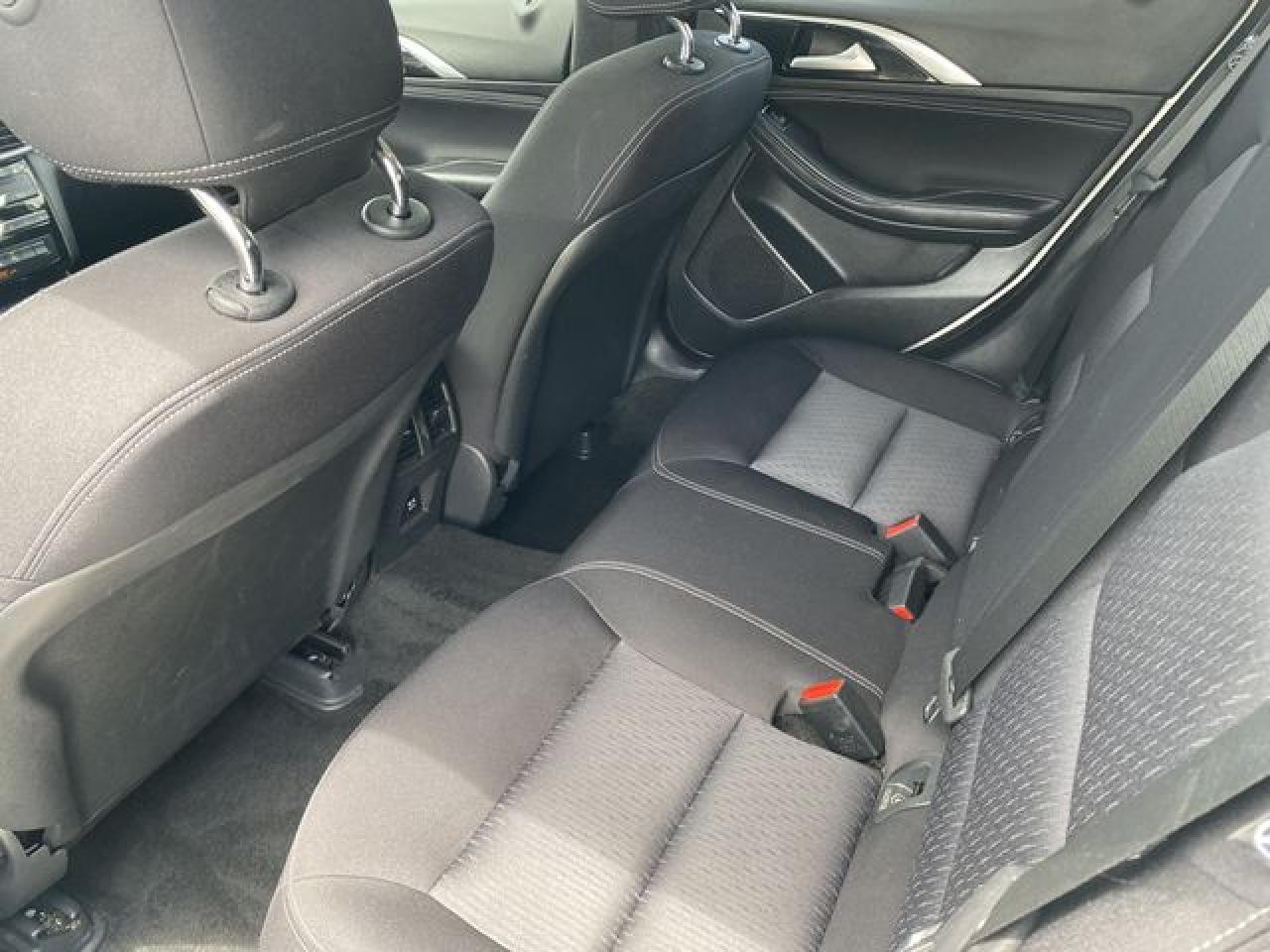 2017 Infiniti Qx30 VIN SJKCH5CP2HA038778 photo 11