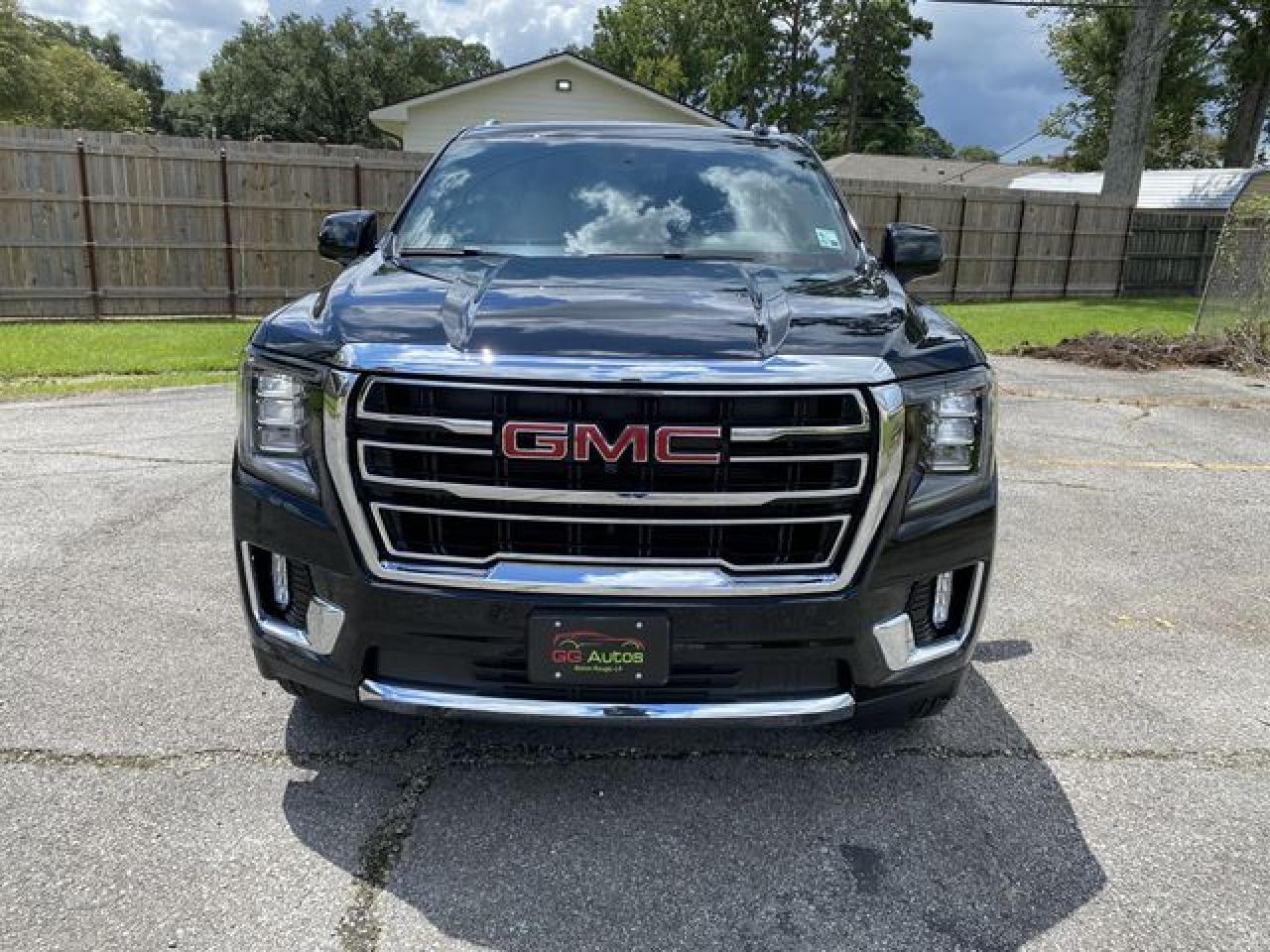 2022 GMC Yukon VIN 1GKS1BKD9NR281675 photo 3