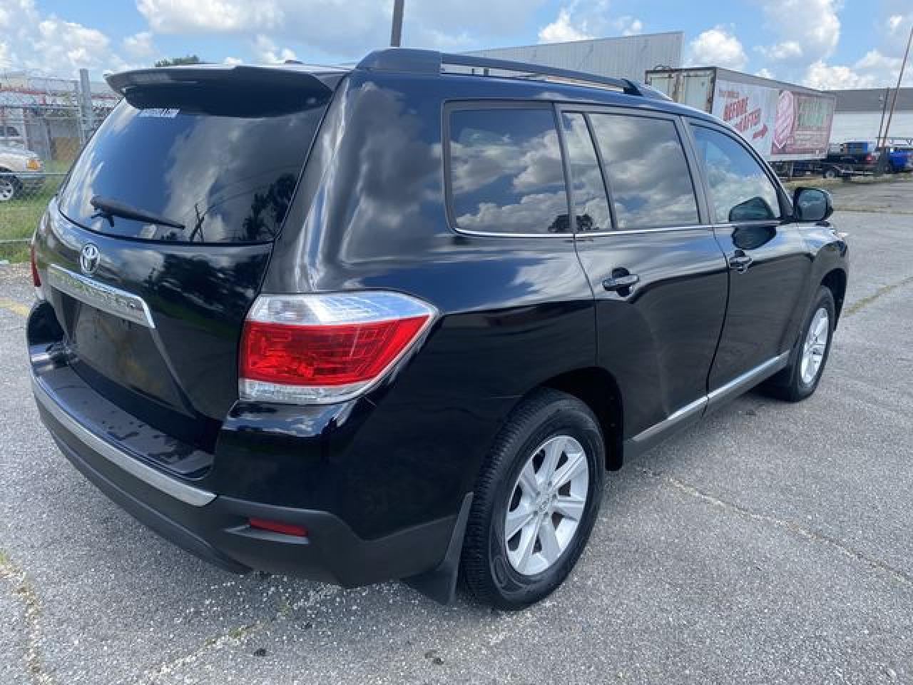 2012 Toyota Highlander VIN 5TDZA3EH8CS024617 photo 8