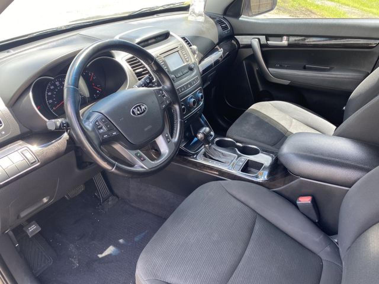 2014 Kia Sorento VIN 5XYKTCA66EG535520 photo 11