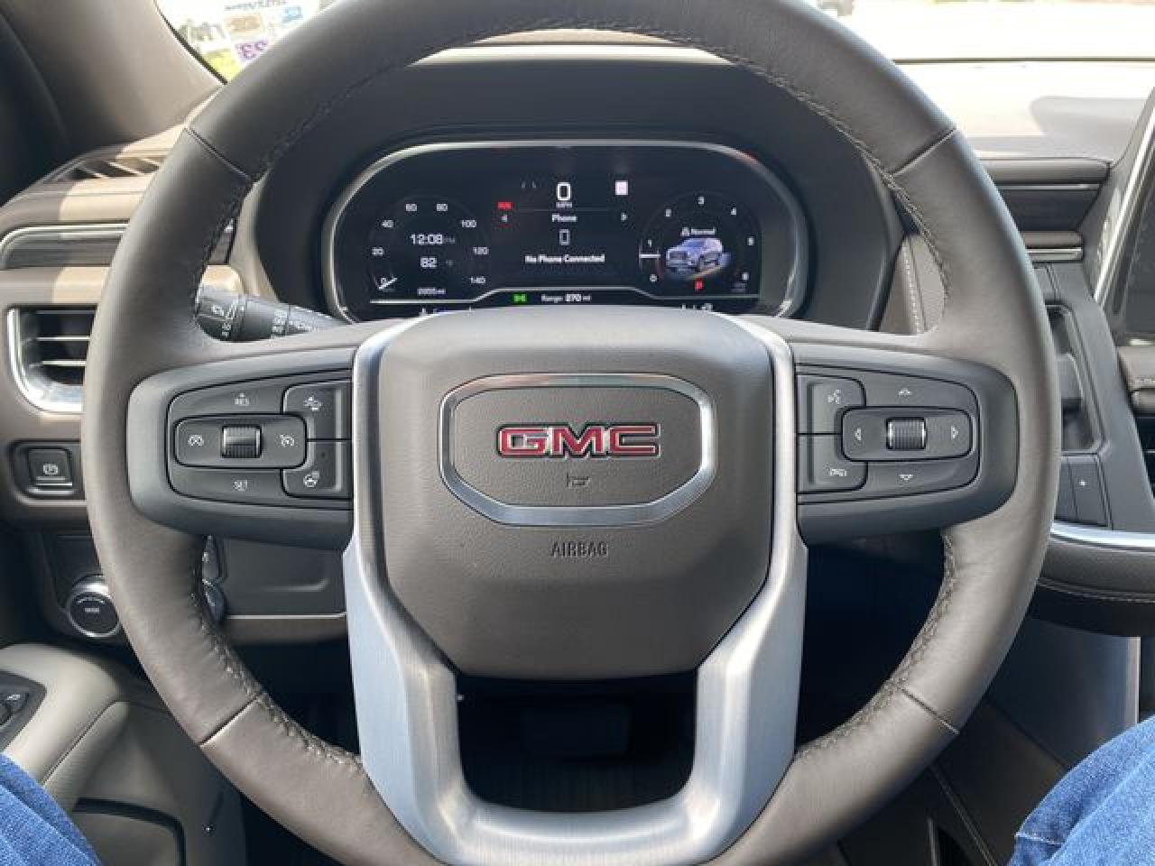 2022 GMC Yukon VIN 1GKS1BKD9NR281675 photo 12